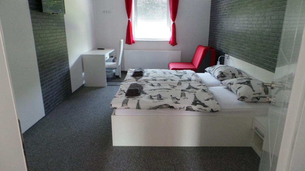 Hostel Levicki Slavonski Brod Bagian luar foto