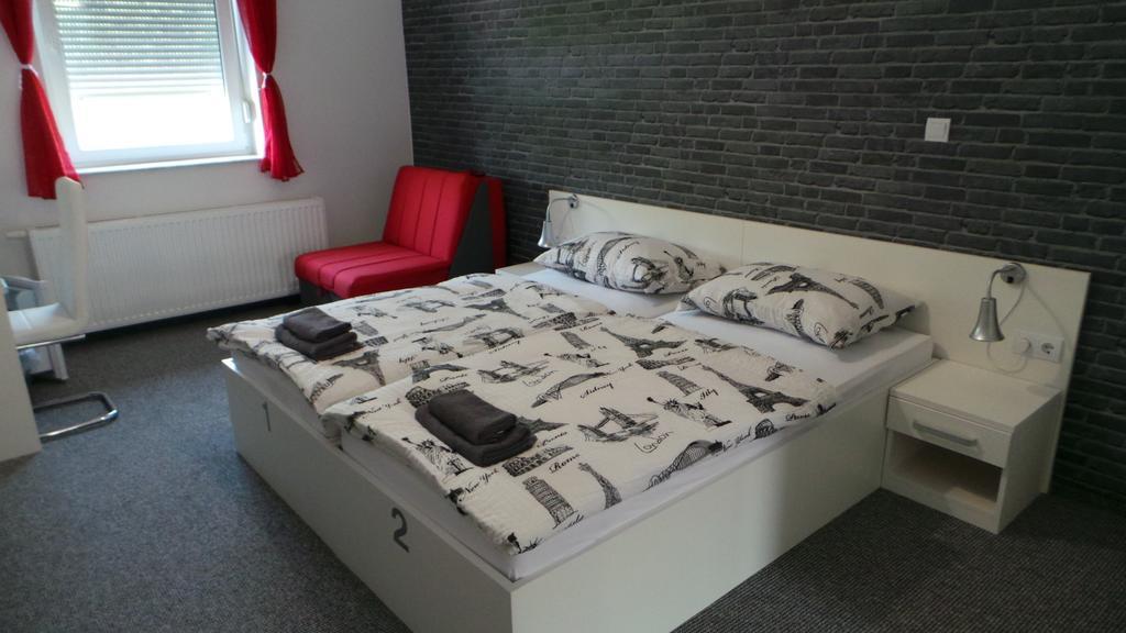 Hostel Levicki Slavonski Brod Bagian luar foto